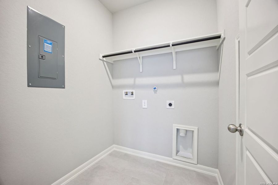 Spacious, unfurnished interior of a new home in Kallison Ranch, San Antonio (Image 36). Spacious, unfurnished interior of a new home in Kallison Ranch, San Antonio (Image 36).