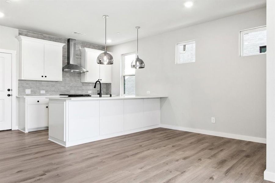 011-2020AldrichRoad-Celina-TX-75009-EatInKitchen.jpg-SMALL