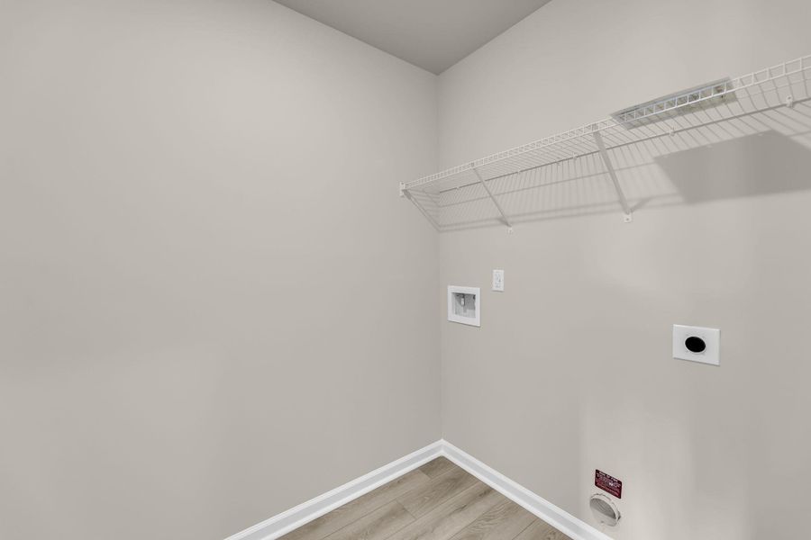 Spacious, unfurnished interior of a new home in Tea Farm, Ravenel (Image 25).
