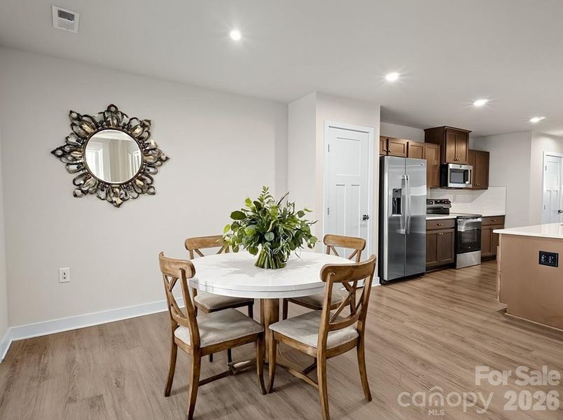 Virtual staged photo