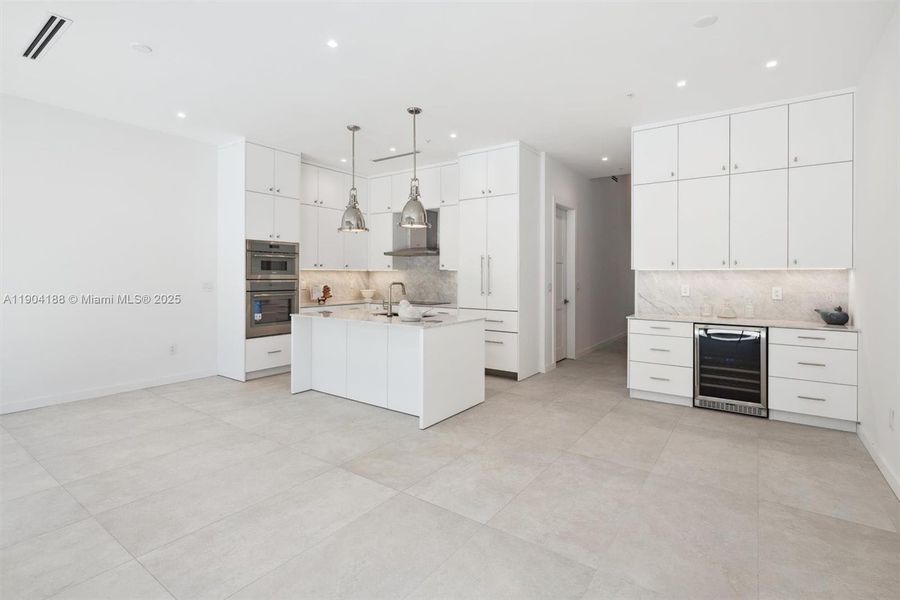 Furnished interior view inside a new home in , Pompano Beach (Image 9).