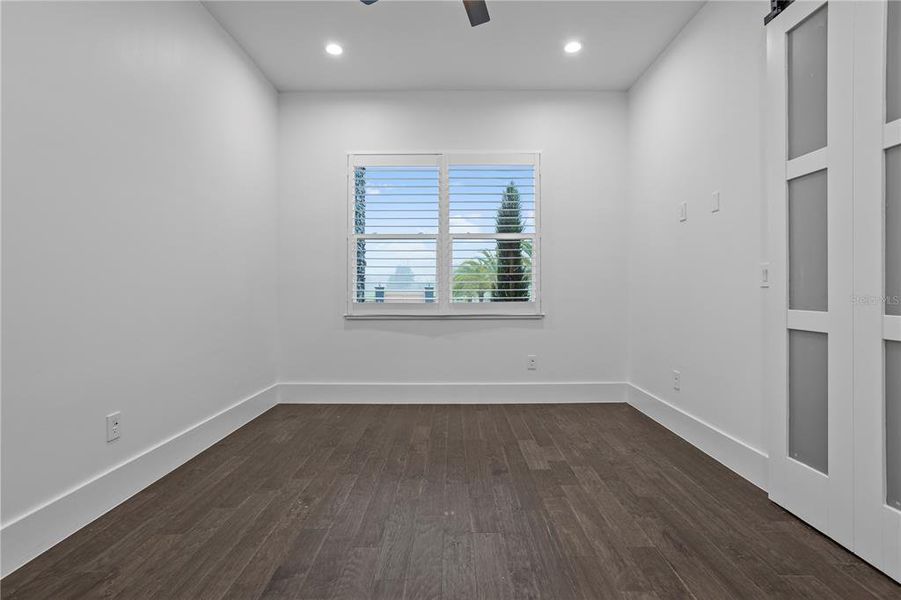 Spacious, unfurnished interior of a new home in , Eustis (Image 64).