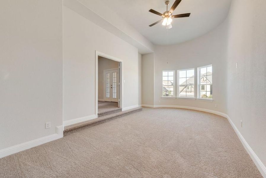 Spacious, unfurnished interior of a new home in South Pointe, Mansfield (Image 40).