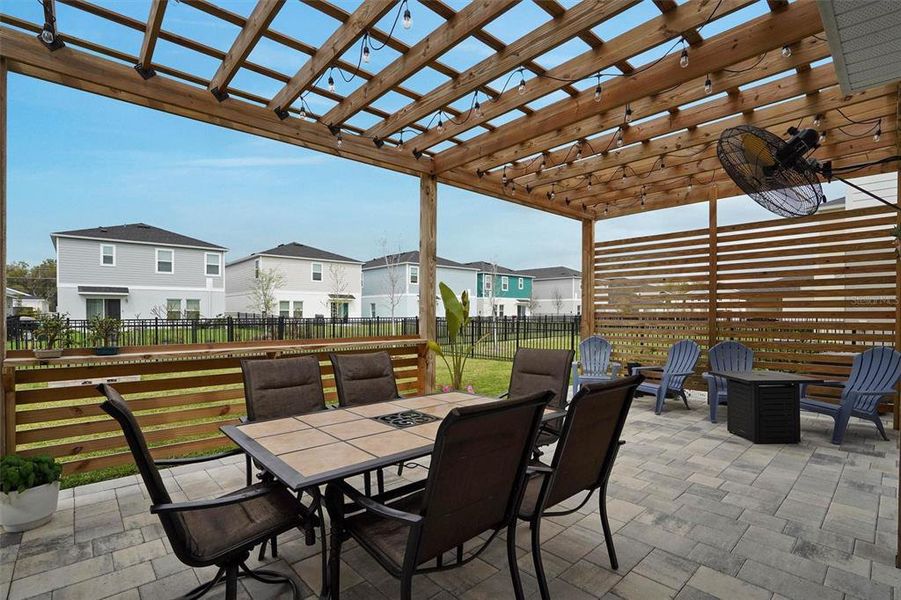 Community amenities in , Riverview (Image 34).