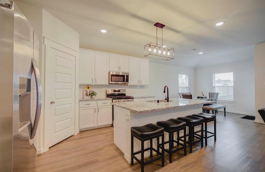 Kitchen with island!