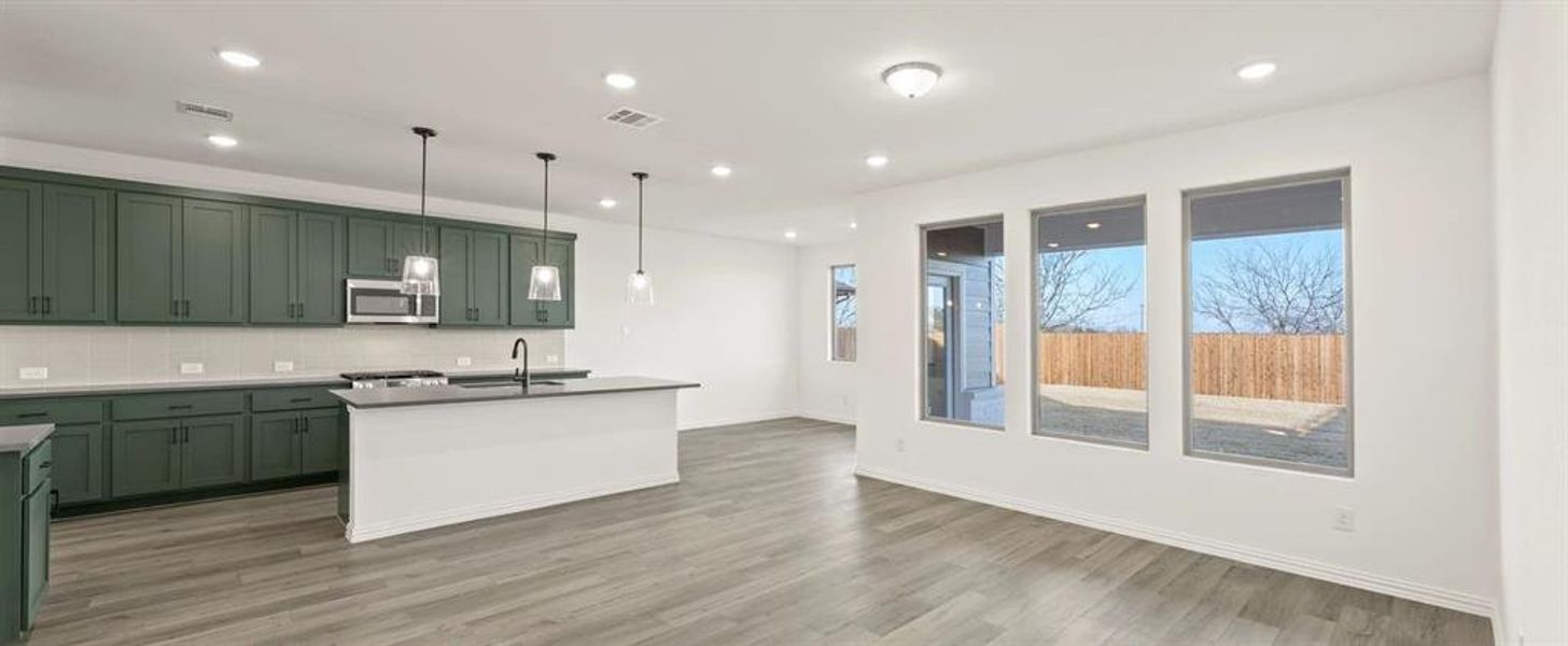 Open Kitchen-Living-Dining Room Open Kitchen-Living-Dining Room