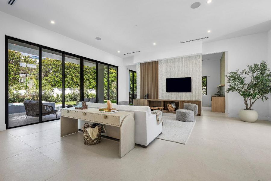 010-1031Northeast3rdAvenue-BocaRaton-FL-