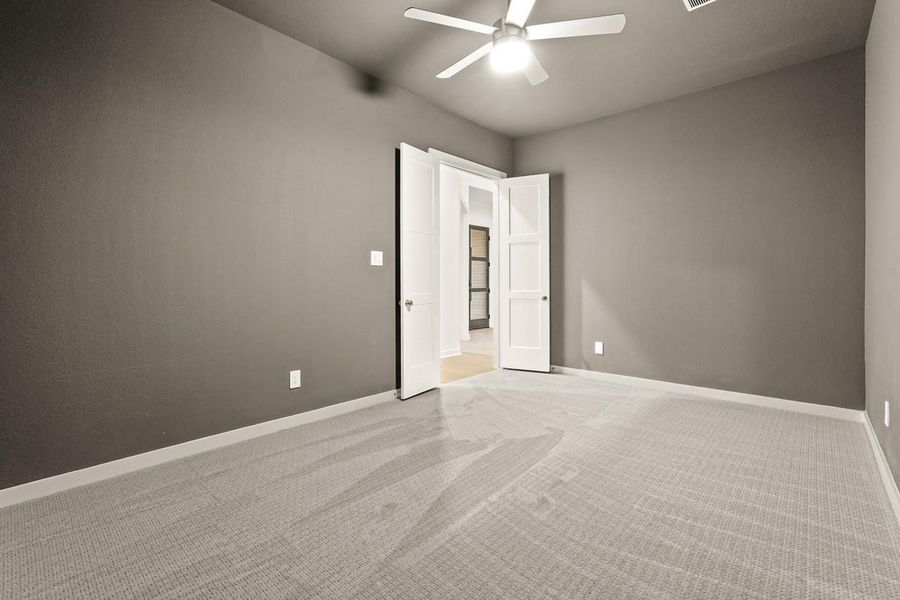 Spacious, unfurnished interior of a new home in Grange, Katy (Image 3).