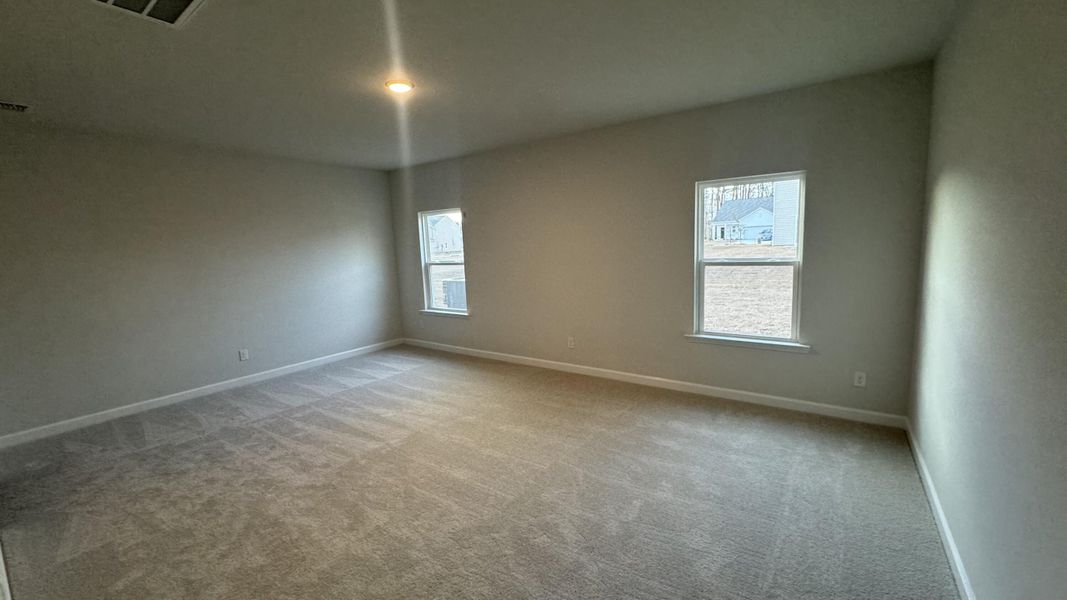 Spacious, unfurnished interior of a new home in Watson Hill, Summerville (Image 24).