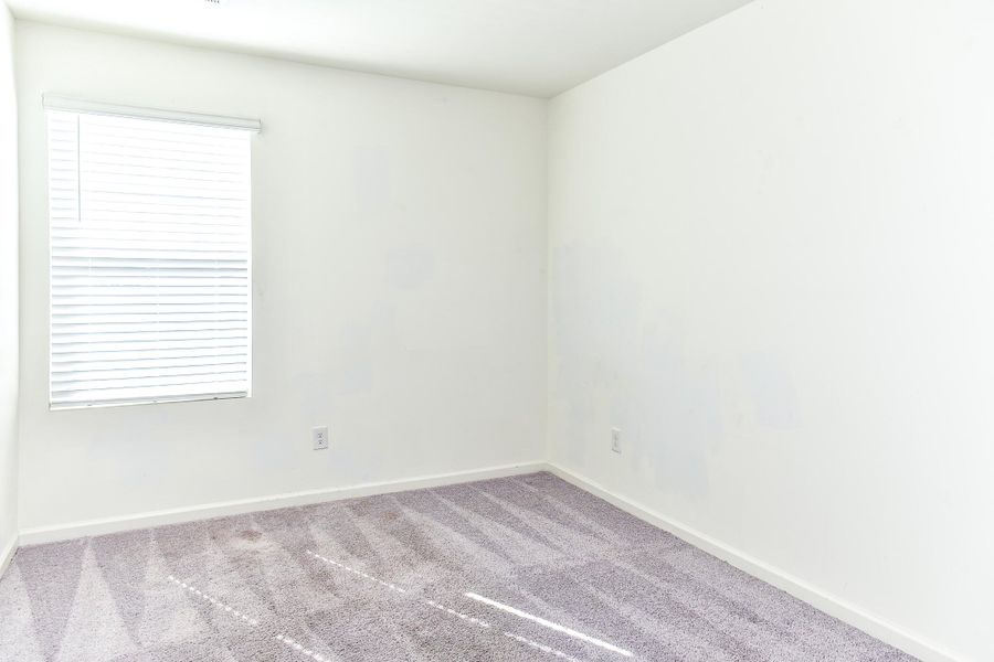 Spacious, unfurnished interior of a new home in , Summerville (Image 12).