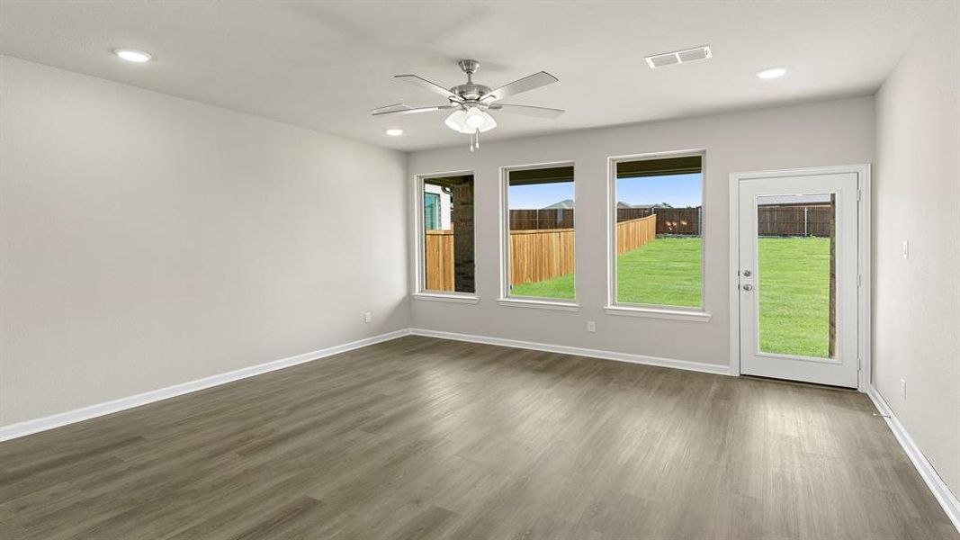 09. 1617 Gracehill - Family