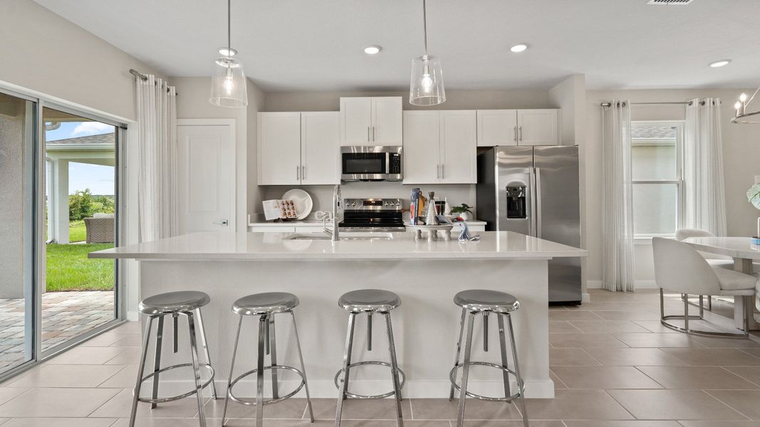 Representative furnished interior of a home built from the Ponte Verde by DRB Homes in Willowbrook North, Winter Haven (Image 38). Representative furnished interior of a home built from the Ponte Verde by DRB Homes in Willowbrook North, Winter Haven (Image 38).