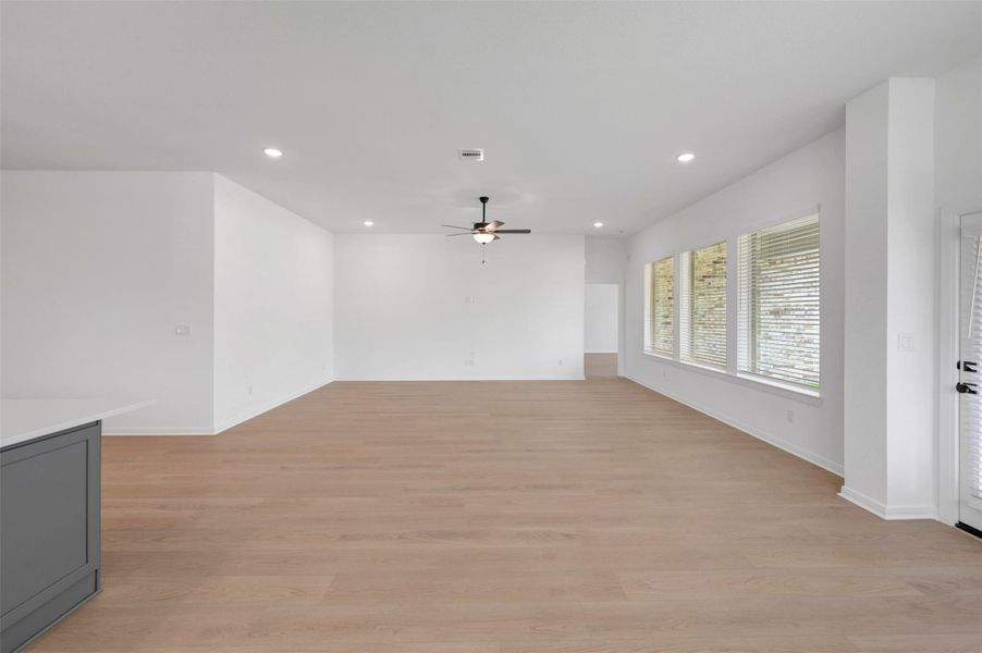 Spacious, unfurnished interior of a new home in Escondido - Overlook Collection, Magnolia (Image 12).