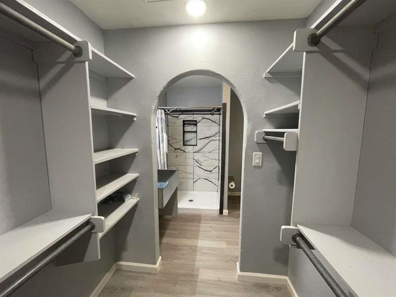 Furnished interior view inside a new home in , Wichita Falls (Image 12).