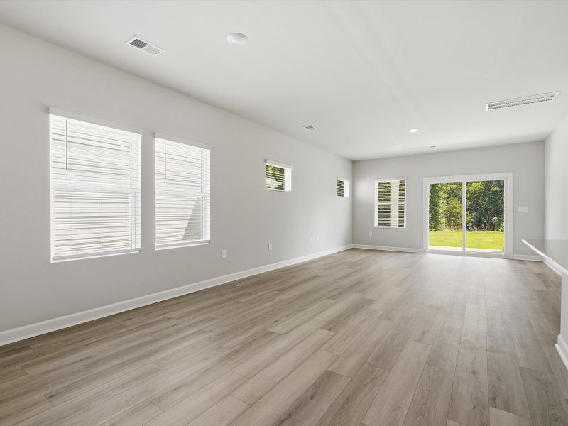 Spacious, unfurnished interior of a new home in Village at White Pine, Pendleton (Image 9). Spacious, unfurnished interior of a new home in Village at White Pine, Pendleton (Image 9).