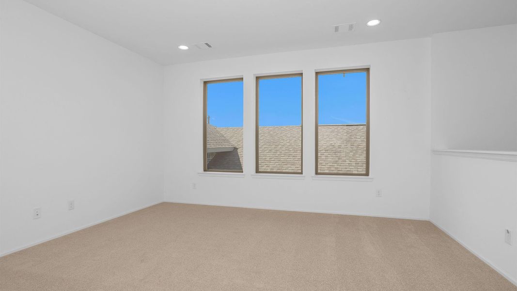 Spacious, unfurnished interior of a new home in Austin Point, Richmond (Image 11).