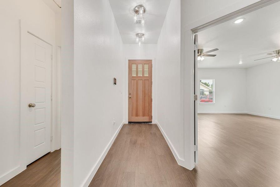Spacious, unfurnished interior of a new home in , Dallas (Image 20). Spacious, unfurnished interior of a new home in , Dallas (Image 20).