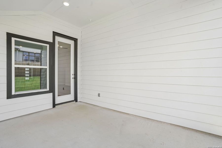 Exterior details and patio area of a home in Piedmont, San Antonio (Image 16).