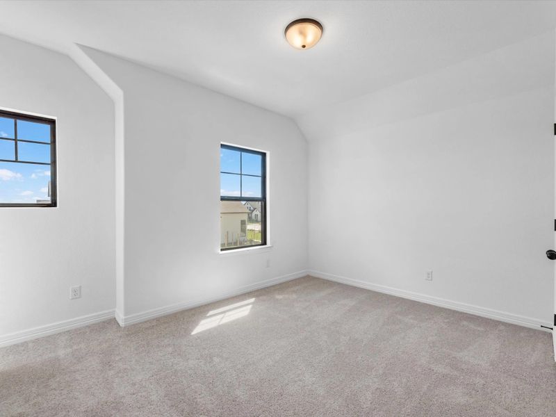 Spacious, unfurnished interior of a new home in Austin Point, Richmond (Image 23).