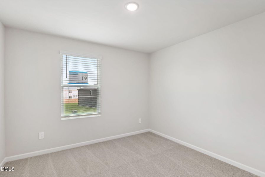 18-web-or-mls-Raleigh- River Glen- 693 W