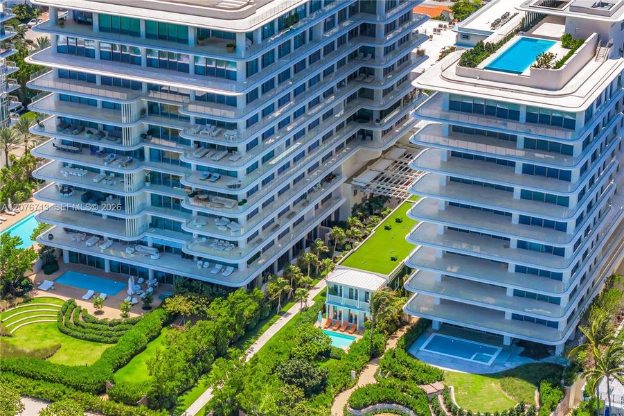 Condo located in Surfside, FL showcasing its design and architecture (Image 5). Condo located in Surfside, FL showcasing its design and architecture (Image 5).