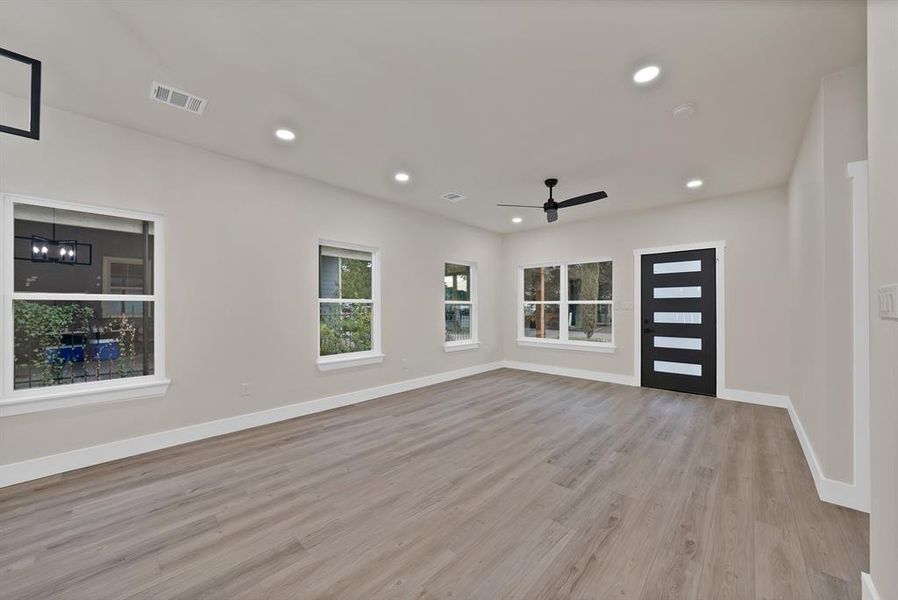 Spacious, unfurnished interior of a new home in , Fort Worth (Image 12).