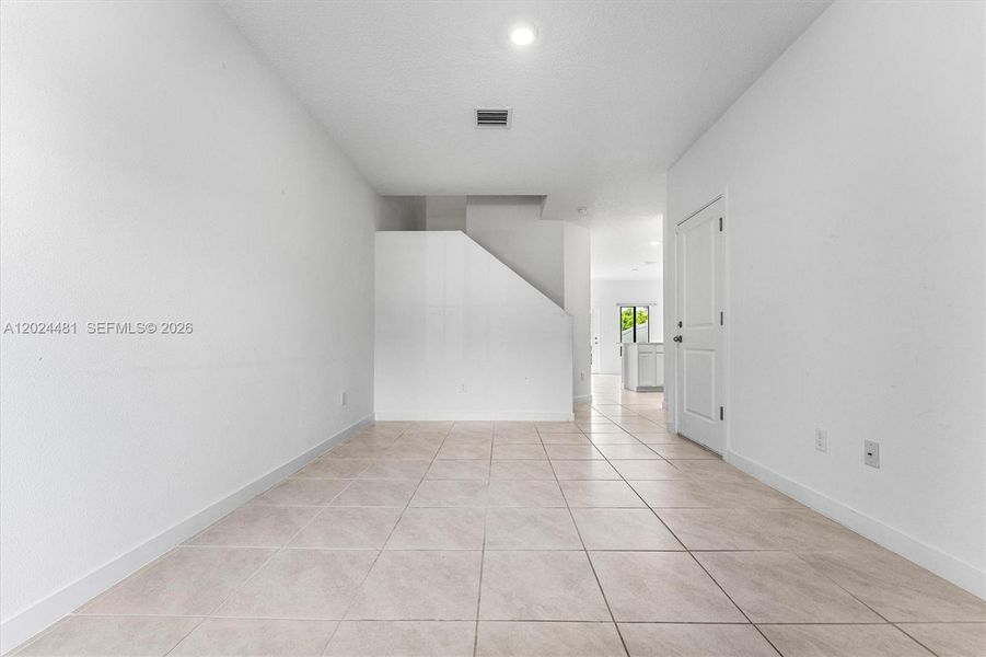 Spacious, unfurnished interior of a new home in , Lake Worth (Image 58). Spacious, unfurnished interior of a new home in , Lake Worth (Image 58).