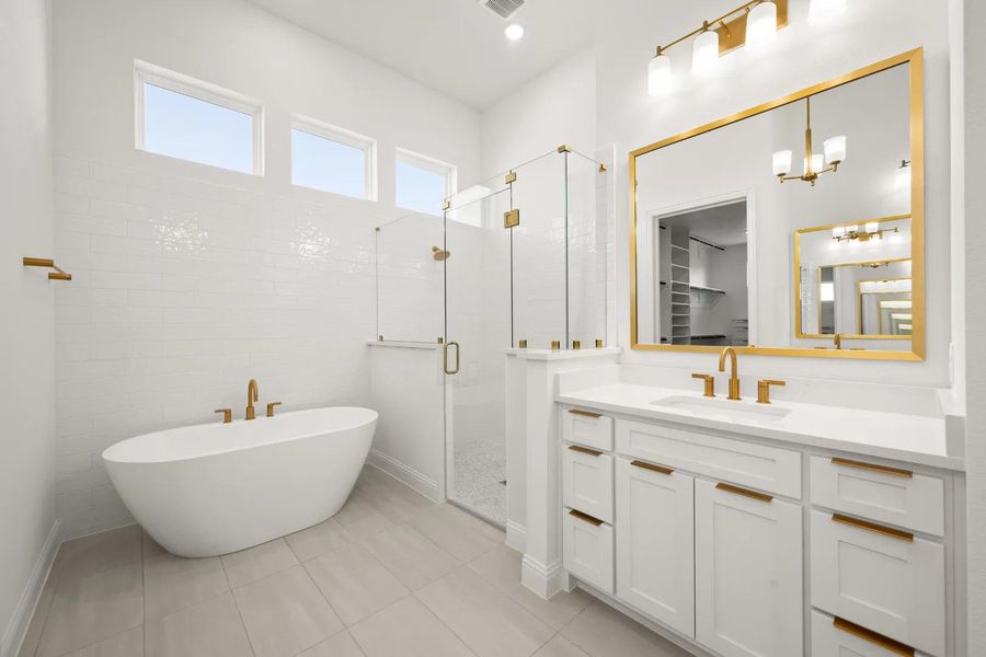 The Brynlee II G Primary Suite Bathroom