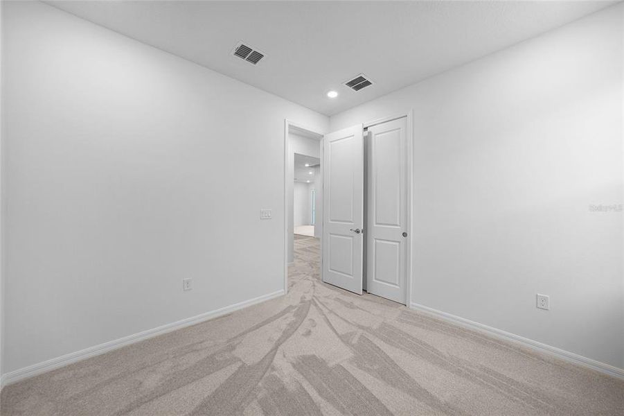 Spacious, unfurnished interior of a new home in Turnleaf, Punta Gorda (Image 17).