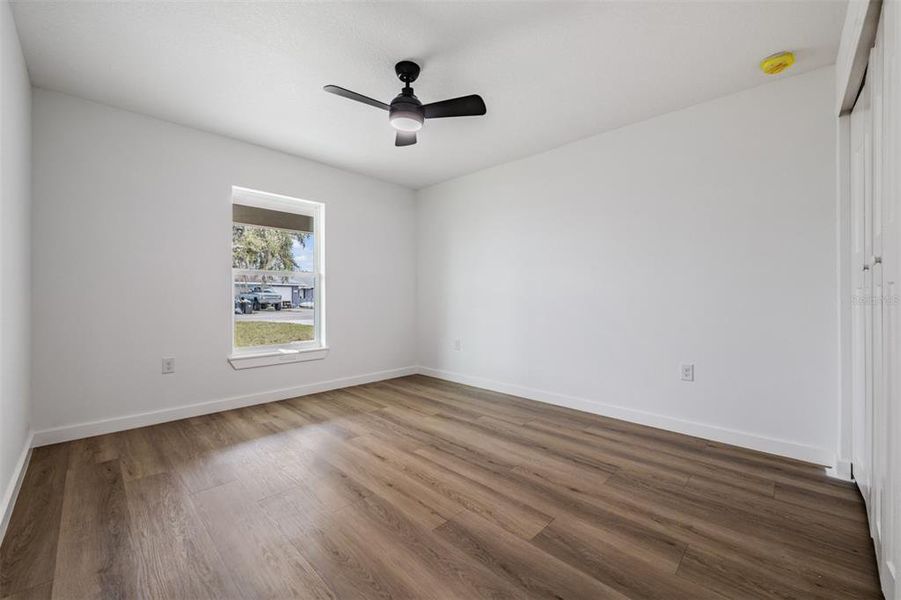 Spacious, unfurnished interior of a new home in , Dade City (Image 36).