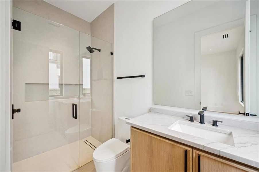 Furnished interior view inside a new home in , Brookhaven (Image 46).