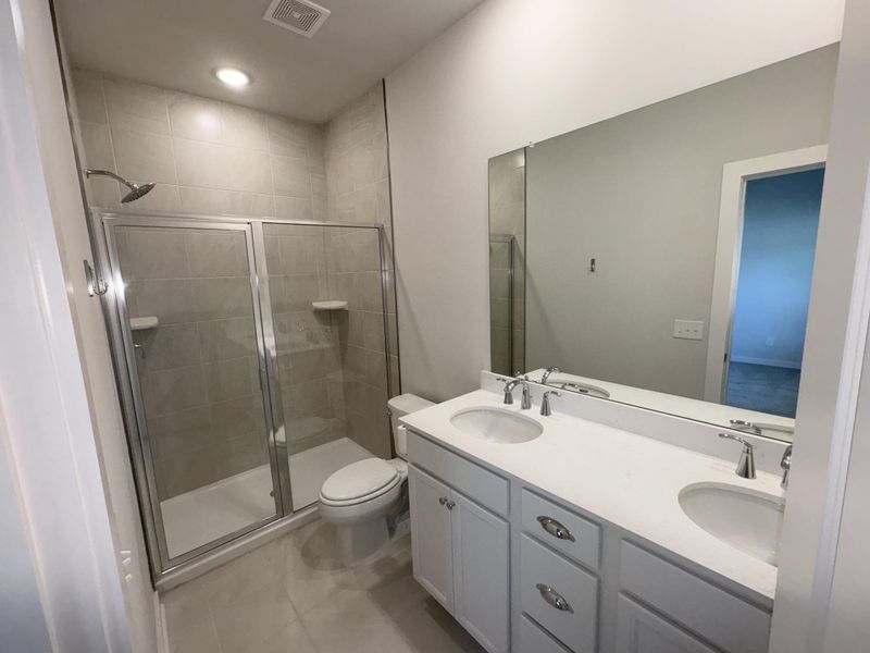 Furnished interior view inside a new home in , Hanahan (Image 6).