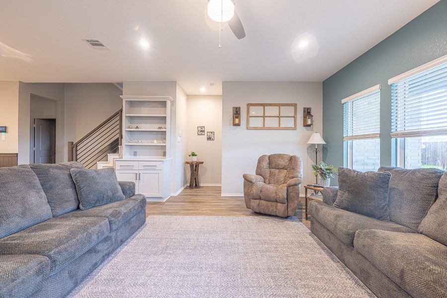 Furnished interior view inside a new home in River Ranch Meadows, Dayton (Image 31). Furnished interior view inside a new home in River Ranch Meadows, Dayton (Image 31).