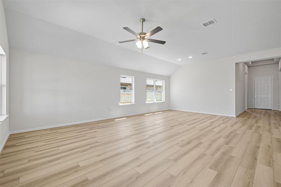 Spacious, unfurnished interior of a new home in Coastal Point, League City (Image 25). Spacious, unfurnished interior of a new home in Coastal Point, League City (Image 25).