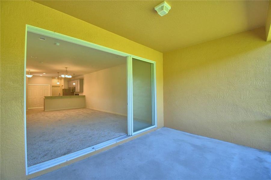 Spacious, unfurnished interior of a new home in , Winter Haven (Image 44).