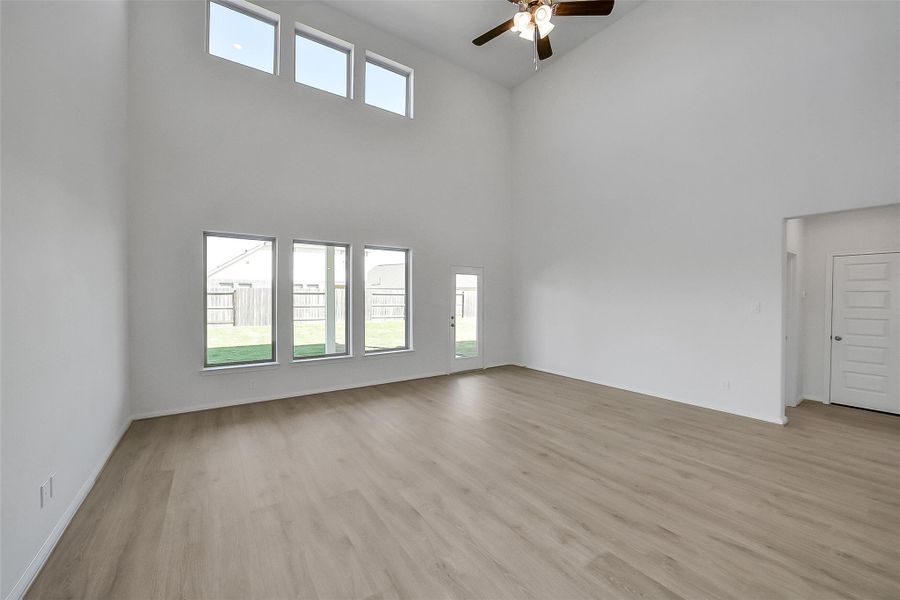 Spacious, unfurnished interior of a new home in Stone Creek Ranch, Hockley (Image 39).
