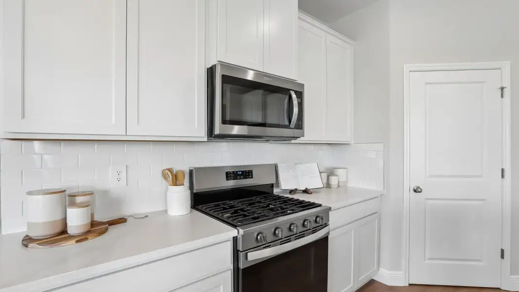 Furnished interior view inside a new home in Balm Grove, Wimauma (Image 16).