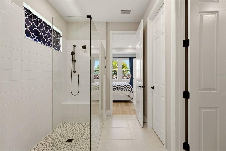 Furnished interior view inside a new home in , Bradenton (Image 19).