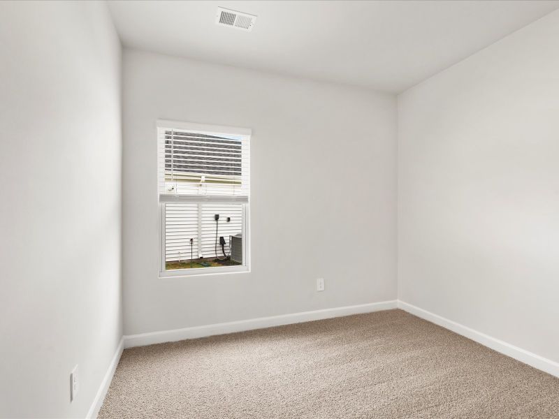 Spacious, unfurnished interior of a new home in Vickery Station, Woodruff (Image 20).