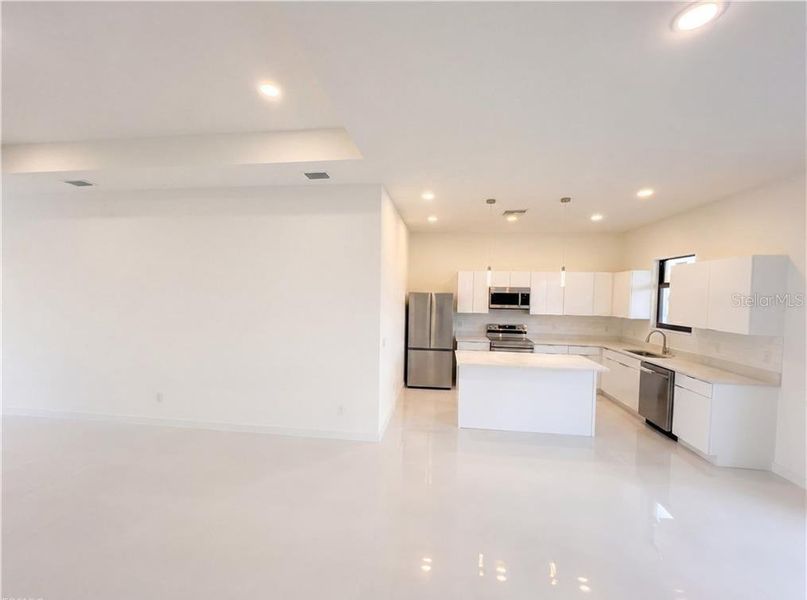 Furnished interior view inside a new home in , Cape Coral (Image 15).