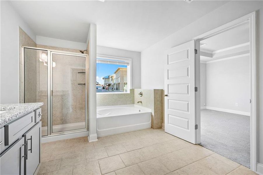 Furnished interior view inside a new home in , Gainesville (Image 7).