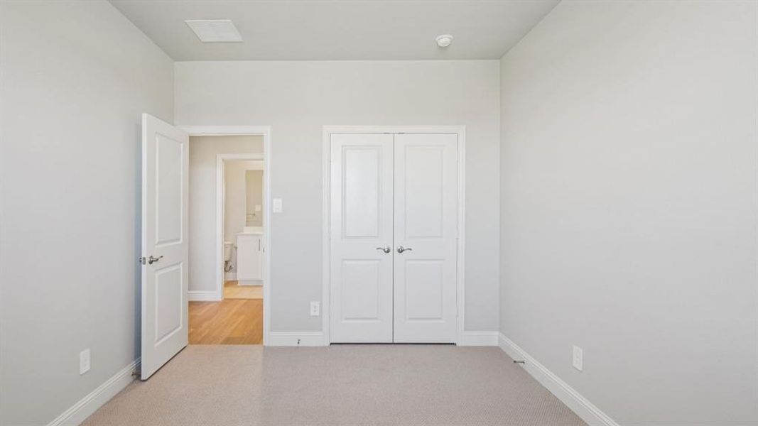 Photo is not of the actual home, but is an inspirational photo of builder’s model home and may depict options, furnishings, and/or decorator features that are not included.