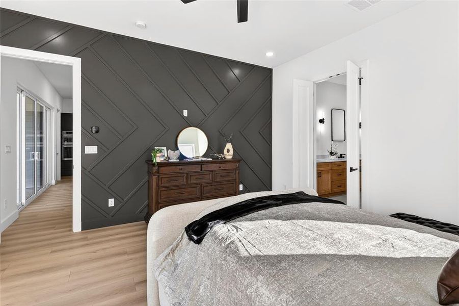 Furnished interior view inside a new home in , Dallas (Image 17). Furnished interior view inside a new home in , Dallas (Image 17).