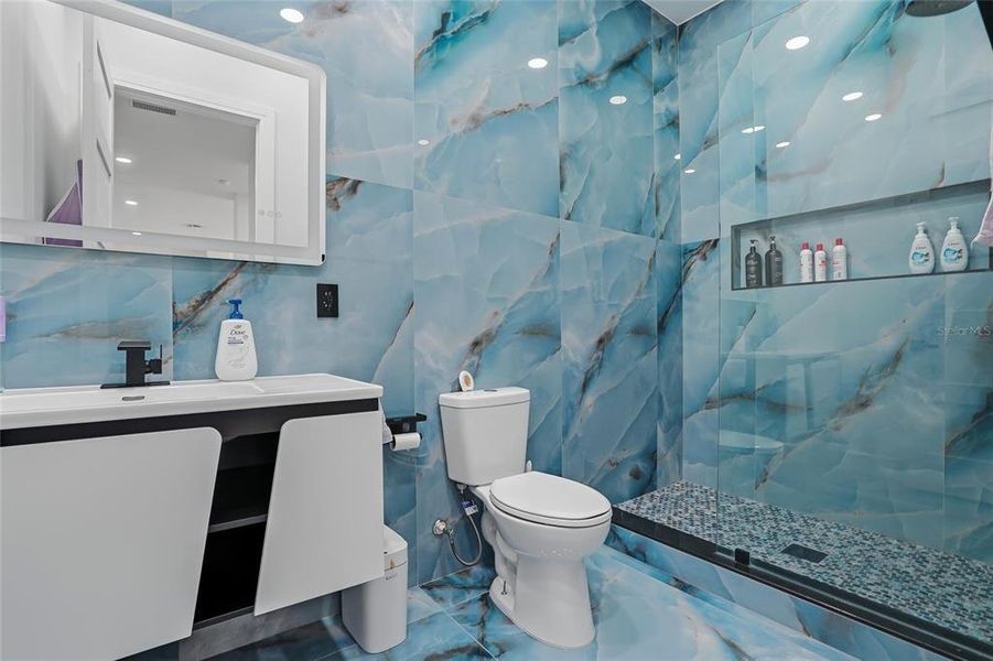 Furnished interior view inside a new home in , Tampa (Image 52).