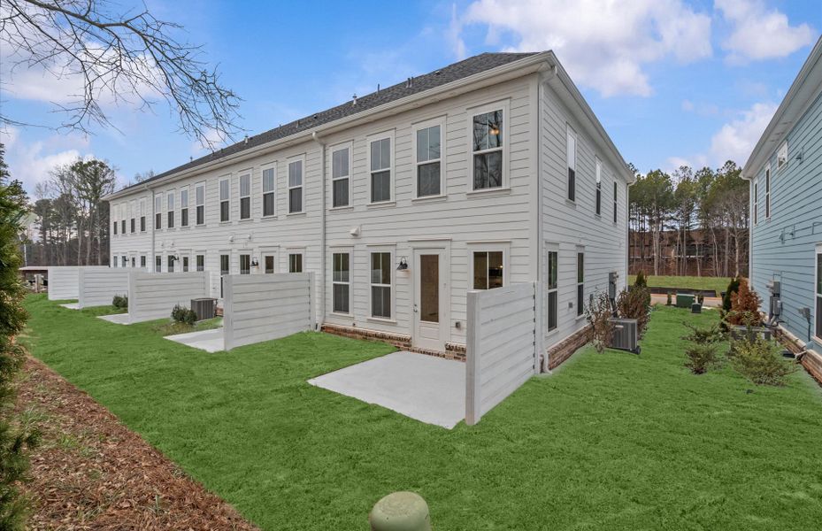 Exterior details and patio area of a home in Alston Park, Greenville (Image 4).