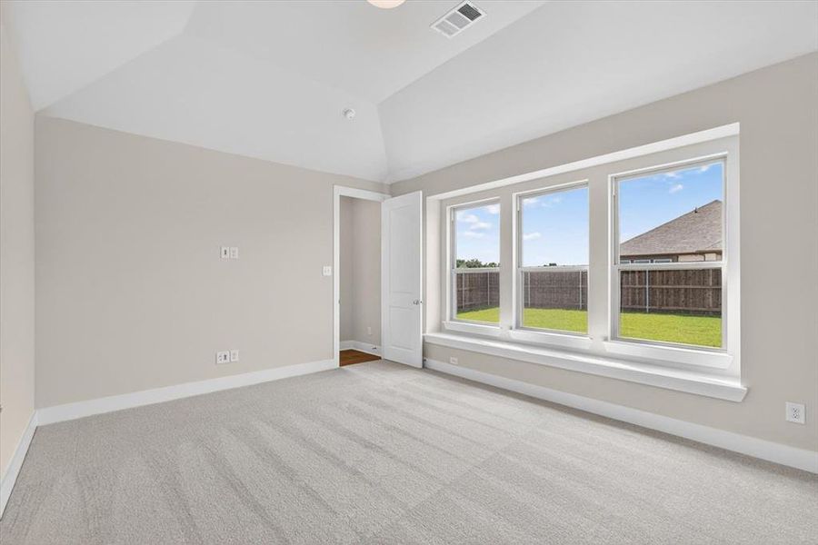 Spacious, unfurnished interior of a new home in Meraki, Forney (Image 18).