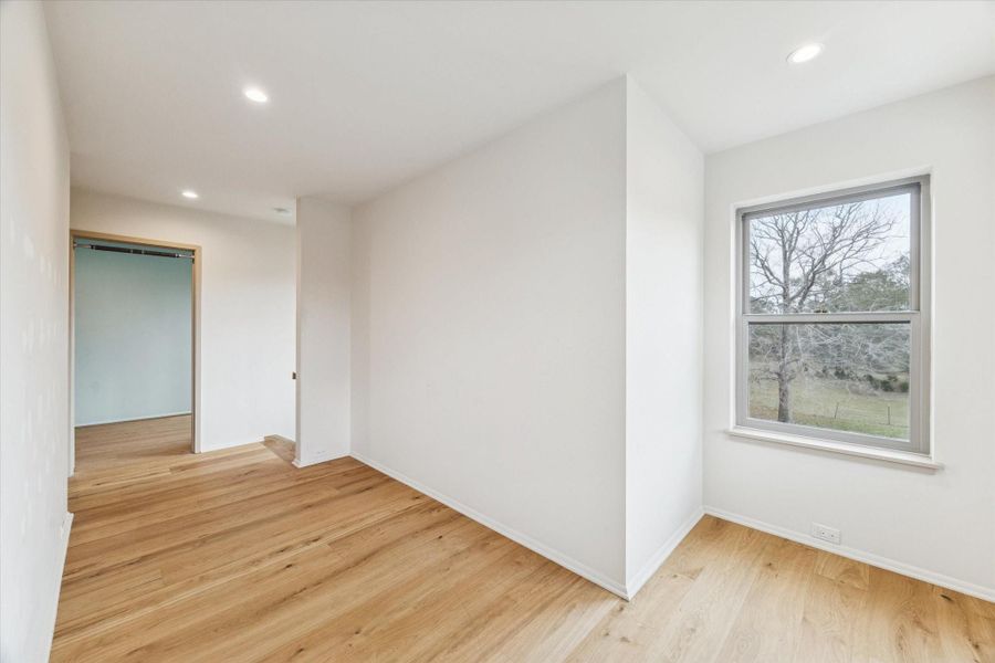 Spacious, unfurnished interior of a new home in , Cleveland (Image 25).