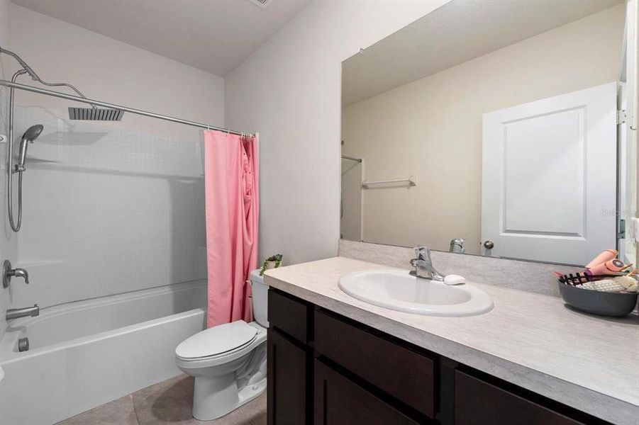 Furnished interior view inside a new home in , Tampa (Image 19).