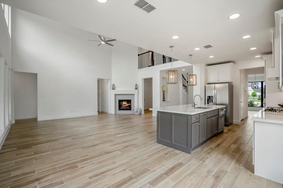 Furnished interior view inside a new home in Fulbrook on Fulshear Creek, Fulshear (Image 10).