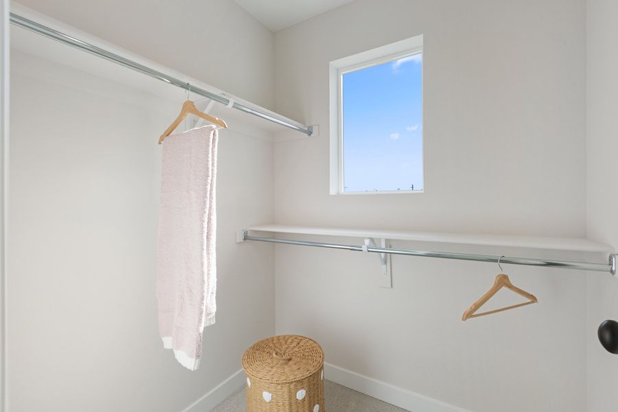 Representative interior finishes for a home built from the The Sunlight by Risewell Homes in Cordovan, Firestone (Image 18).